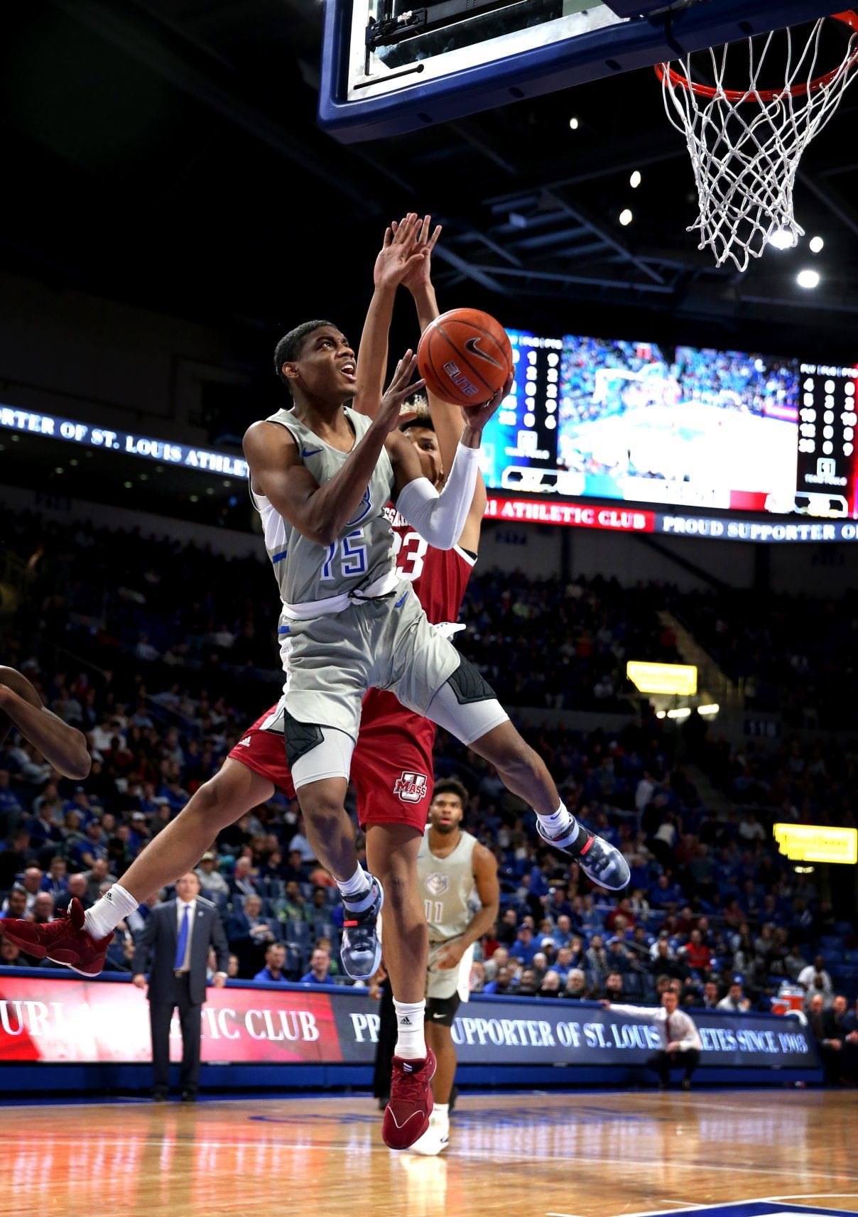 St. Louis University beats UMass 83-80 in overtime